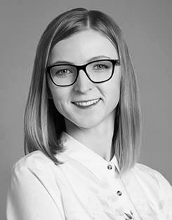 Илона Ястржебска